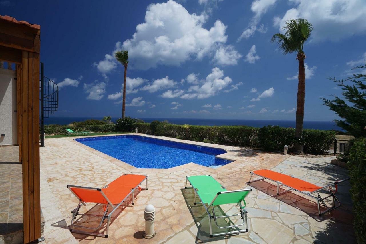 Unforgettable Family Escape - Cliffside Villa With Panoramic Sea Views And Kid-Friendly Private Pool Pissouri Exterior photo